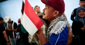 Tras el polémico video, un activista de la flotilla a Gaza denunció que fue torturado por militares Israelíes Tras el polémico video, un activista de la flotilla a Gaza denunció que fue torturado por militares Israelíes imagen-3