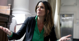 La demanda millonaria de Dalma y Gianinna Maradona contra la ex jueza Makintach por su "inescrupuloso obrar" imagen-2