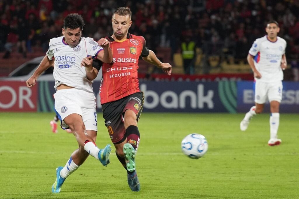 Copa Sudamericana: San Lorenzo le hizo frente a la altura de Cuenca y mereció ganarlo, pero lamentó el 0-0 imagen-5