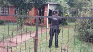 Violento robo a una jubilada de 86 años en Eldorado: maniataron a su cuidadora y escaparon con electrodomésticos imagen-3