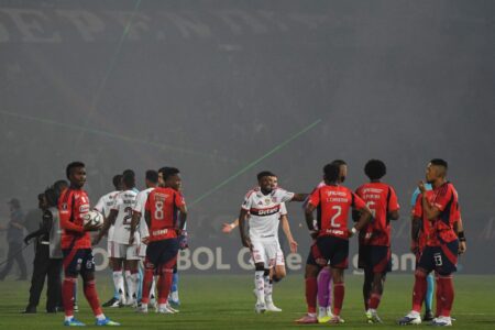 Copa Libertadores: se suspendió el partido entre Independiente Medellín y Flamengo por fuego en las tribunas imagen-10