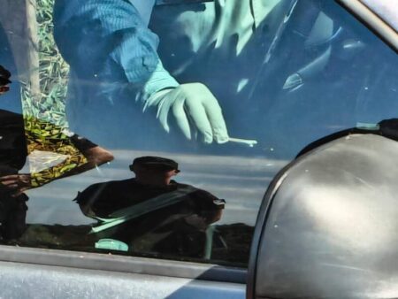 Continúa la investigación por el homicidio en Puerto Rico: levantaron huellas y rastros biológicos en la camioneta de la víctima imagen-6