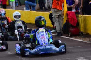 Karting: sábado de clasificaciones y series en Oberá imagen-1