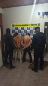 Incendió por error la casa de un tercero tras una pelea y terminó detenido junto a otro hombre que entorpeció el operativo imagen-1