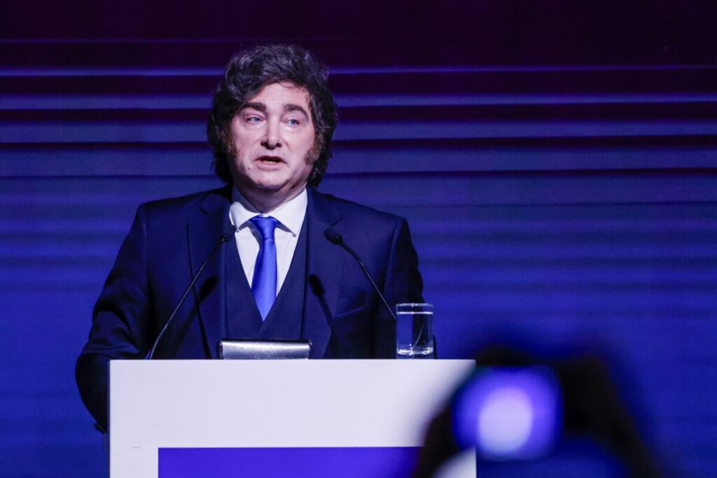 Javier Milei y sus medidas, en vivo: la postergación de la interpelación a Adorni y la prorrogación del esquema de la nafta imagen-97