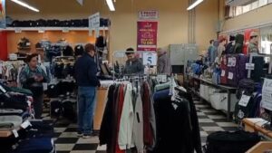 Con subas de hasta 15%, repuntan las ventas de abrigos y ropa térmica en Posadas imagen-2