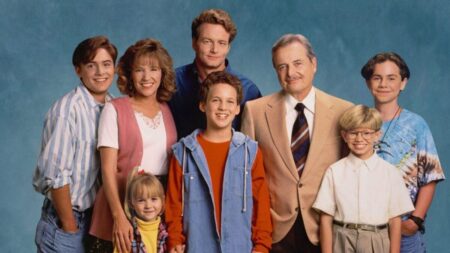 Esta serie me gustaba tanto en mi adolescencia que nunca me di cuenta de que los padres fueron interpretados por varios actores diferentes imagen-6