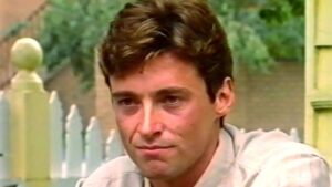 Debutó hace 32 años en una desconocida serie australiana. Ahora todos le consideramos uno de los mejores actores del mundo. ¿Sabes quién es? imagen-117