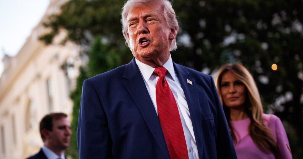 Atención migrantes | Trump endurece la vigilancia en las cuentas bancarias de extranjeros con nuevas alertas financieras imagen-95