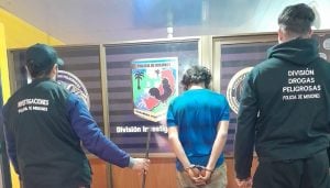 Tres detenidos, bienes recuperados y un auto robado secuestrado en operativos policiales en Misiones imagen-5