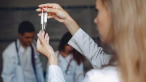 Narcotest a funcionarios: aseguran que la medida busca detectar consumos problemáticos y prevenir adicciones imagen-1