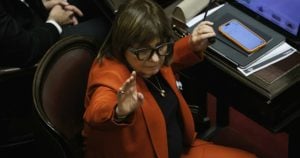 Bullrich y Adorni: “Todos sabemos que Adorni está sucio, no entiendo por qué Milei lo defiende” imagen-5