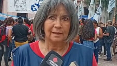 Docentes profundizan paro y denuncian salarios de miseria: “Saquearon el bolsillo de los trabajadores” imagen-117