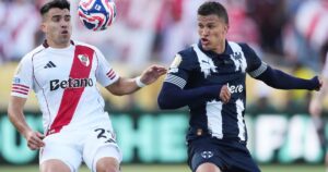 Buscaba oro con su papá, la rompió contra River en el Mundial de Clubes y le interesa a Coudet Buscaba oro con su papá, la rompió contra River en el Mundial de Clubes y le interesa a Coudet imagen-3