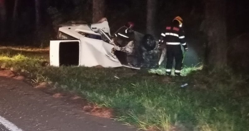 Murió un hombre tras despistar, volcar e incendiarse su auto en la Ruta 12 imagen-67
