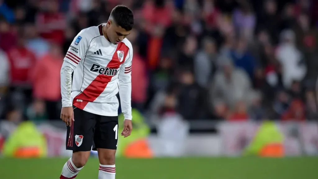 La aclaración de River sobre la lesión de Juanfer y el gran interrogante: ¿se despide con Blooming? - TyC Sports imagen-5