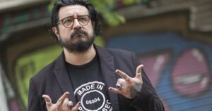 “Un migrante siempre está con un pie a cada lado”: Eduardo Ruiz Sosa y una novela sobre el desarraigo imagen-2