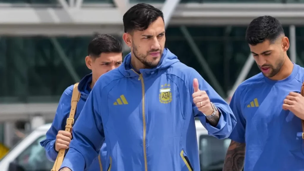 Leandro Paredes no está desgarrado y podría jugar algún amistoso con la Selección Argentina - TyC Sports imagen-36