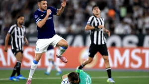 Racing perdió con Botafogo y quedó al borde de la eliminación en la Copa Sudamericana: repasá lo mejor - TyC Sports imagen-3