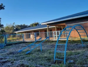 San Pedro: ante las bajas temperaturas padres piden la finalización del nuevo edificio de la escuela 972 en Colonia Liso imagen-2