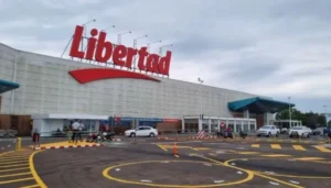 Hoy cierra definitivamente sus puertas el Hipermercado Libertad de Posadas Hoy cierra definitivamente sus puertas el Hipermercado Libertad de Posadas imagen-2