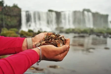 Retiraron 383 kilos de monedas del lecho del río Iguazú en Cataratas imagen-5