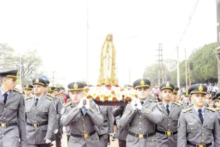 Hoy todos peregrinan a Fátima imagen-14