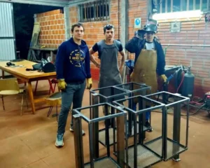 El Alcázar: alumnos del Centro de Formación Profesional construyen cestos de basura para espacios públicos El Alcázar: alumnos del Centro de Formación Profesional construyen cestos de basura para espacios públicos imagen-2
