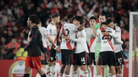 River rescató un empate con Bragantino pero no selló su clasificación a octavos en la Sudamericana – TyC Sports River rescató un empate con Bragantino pero no selló su clasificación a octavos en la Sudamericana - TyC Sports imagen-5