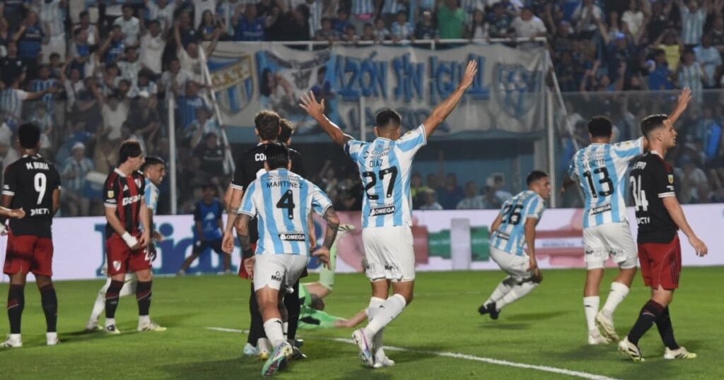 El historial de cruces picantes entre Atlético Tucumán y River imagen-5