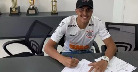 La Justicia de Brasil condenó a Corinthians a pagarle a un ex juvenil hasta los 75 años imagen-19