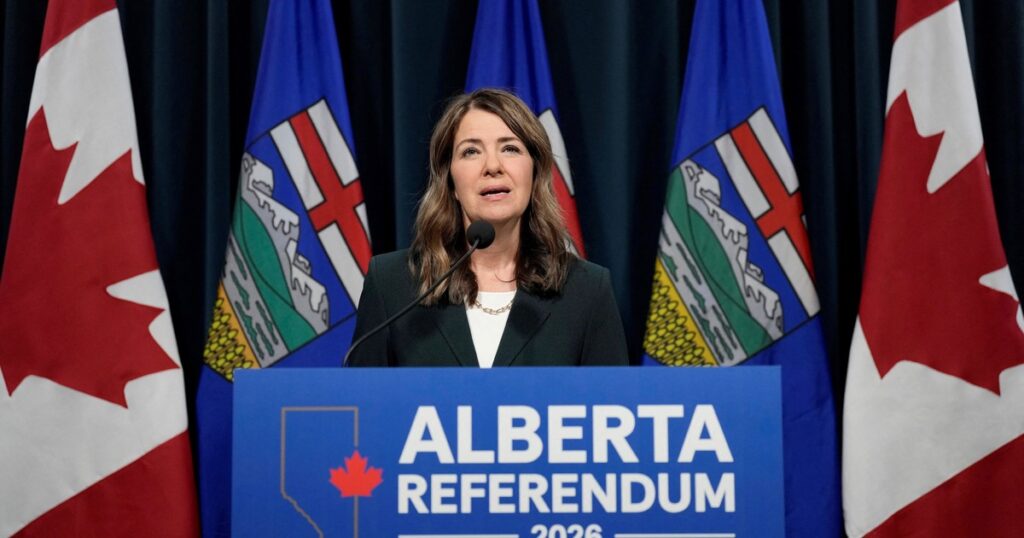 Con apoyo de Trump, la provincia de Alberta va a un referéndum para iniciar su separación de Canadá imagen-98