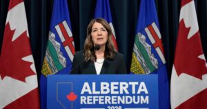 Con apoyo de Trump, la provincia de Alberta va a un referéndum para iniciar su separación de Canadá imagen-2