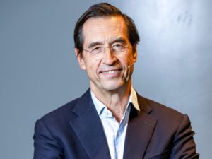 Mario Alonso Puig, médico: “El miedo casi nunca aparece donde no hay nada que valga la pena” imagen-2