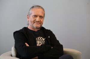 La reflexión de Platón sobre el propósito de la existencia: “Vamos en busca de un saber que no vamos a alcanzar” La reflexión de Platón sobre el propósito de la existencia: “Vamos en busca de un saber que no vamos a alcanzar” imagen-4
