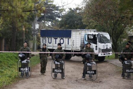 “Hallado cerca de la pileta”: qué revela el primer comunicado de la fiscalía sobre la muerte del Indio Solari imagen-9