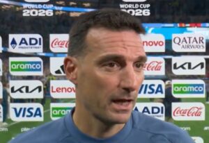 Lionel Scaloni explicó por qué Palacios jugó de lateral derecho y celebró los goles de Lo Celso y Messi imagen-2