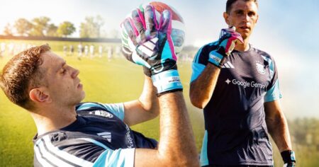 Las sensaciones de Dibu Martínez tras su primer entrenamiento con guantes y la proyección a Argelia imagen-17