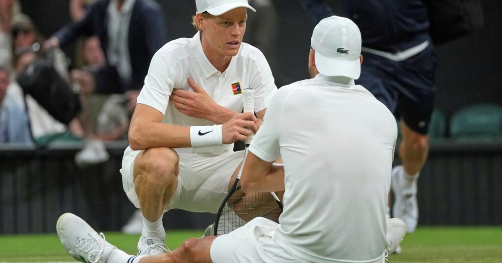 Estuvo a un set de eliminar a Sinner, salió del Top 100 y volverá a tener una chance en Wimbledon Estuvo a un set de eliminar a Sinner, salió del Top 100 y volverá a tener una chance en Wimbledon imagen-5