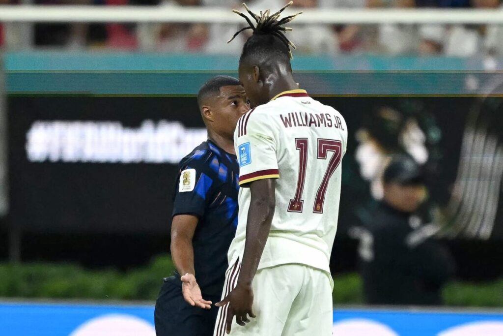 Nico Williams criticó a De la Cruz por la lesión que sufrió en España vs. Uruguay y lo puede dejar afuera del Mundial imagen-95