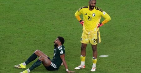 Video: la contra que le cortaron a Arabia Saudita frente a Uruguay en el tiempo agregado imagen-16