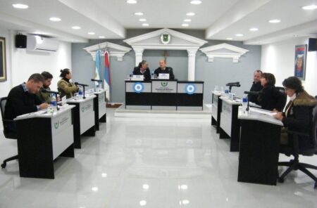 Proponen modificar el convenio de alumbrado público para que EMSA asuma tareas de mantenimiento y ampliación de redes Proponen modificar el convenio de alumbrado público para que EMSA asuma tareas de mantenimiento y ampliación de redes imagen-70
