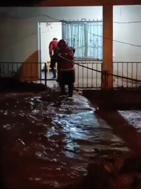 Despliegan amplio operativo de asistencia, prevención y contención por el temporal imagen-5