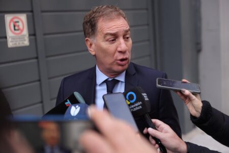 Diego Santilli: “Manuel Adorni va a ir a la Justicia a defenderse sin fueros ni privilegios” imagen-8