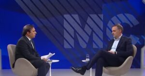 De la plata que encontró en lo del padre a por qué llamó al contratista: las 10 frases más fuertes de Adorni tras presentar su declaración jurada imagen-2