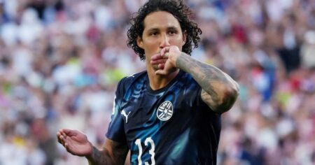 Lanús lanzó una promo por su "cazador de utopías" tras la gesta de Paraguay en el Mundial imagen-30