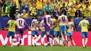 Brasil 2026 | Con un gol agónico, Brasil le ganó 2-1 a Japón y se clasificó a los octavos de final imagen-7