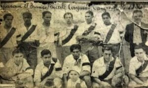 El corazón de Villa Sarita en la Legislatura: Emotivo homenaje a Guaraní Antonio Franco por sus 94 años de historia imagen-1