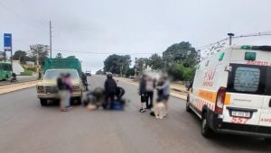 Posadas | Una camioneta chocó contra una moto y dos mujeres terminaron lesionadas imagen-4