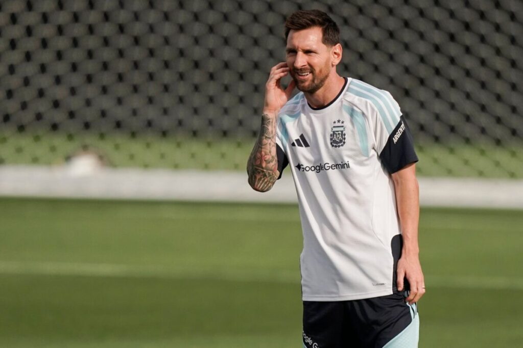Messi se entrenó en Kansas City tras el comunicado de su familia por el estado de salud de Jorge, su padre imagen-5